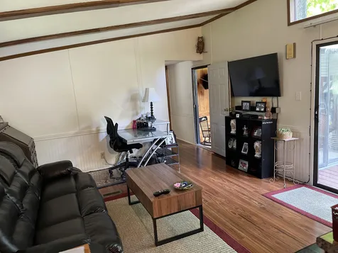 320 Old Lake Shore Road Gilford NH 03249