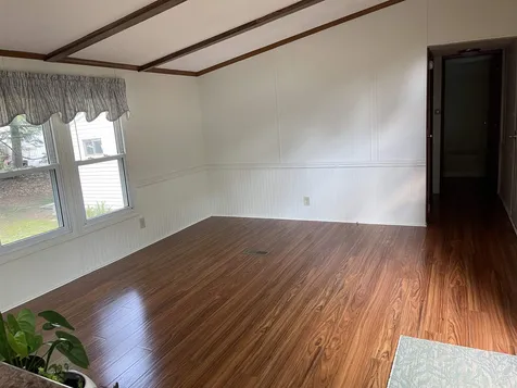 320 Old Lake Shore Road Gilford NH 03249