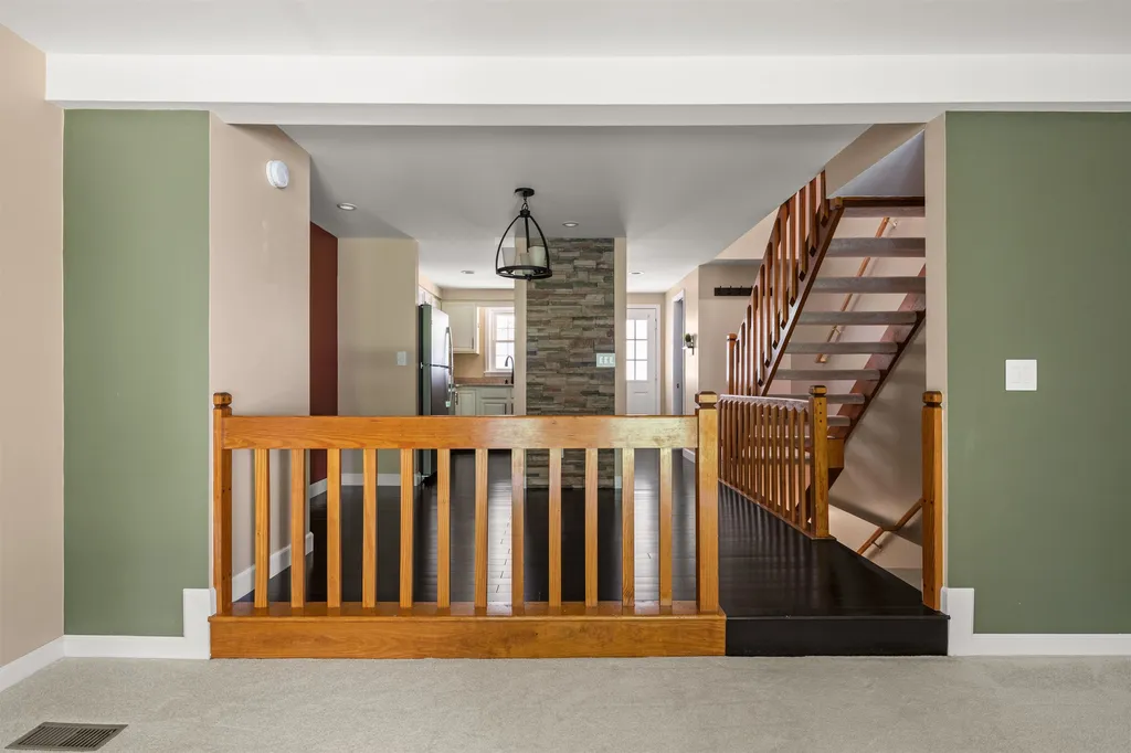 160 Partridge Hill Colchester VT 05446