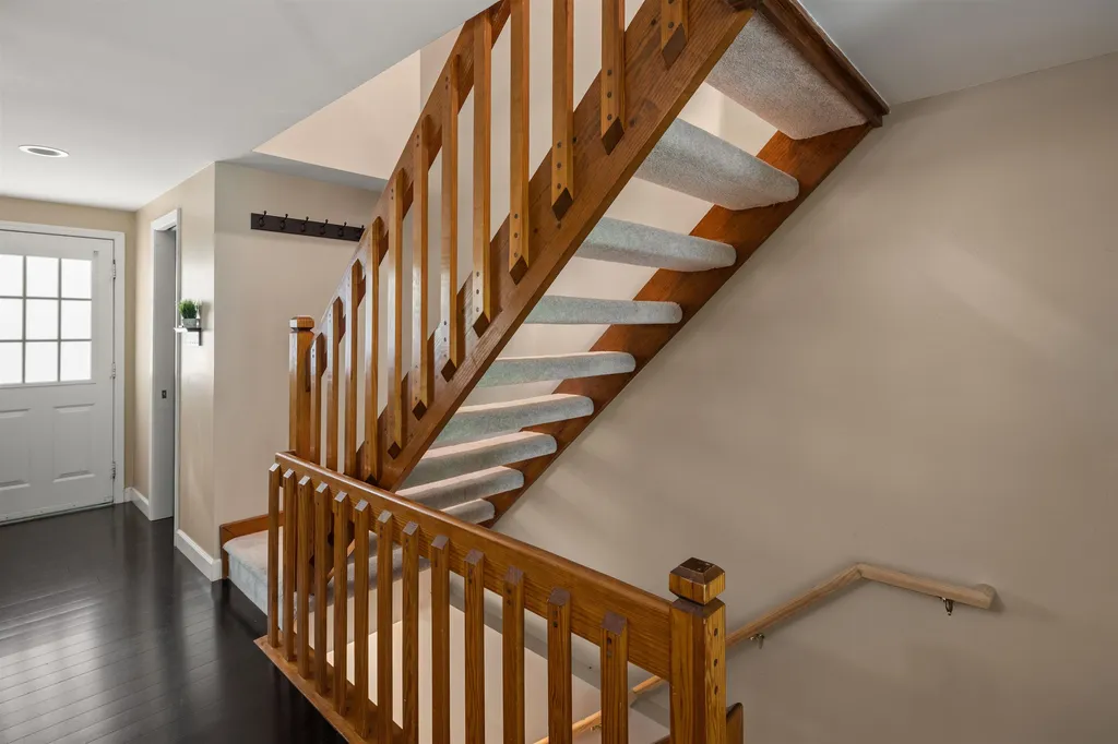 160 Partridge Hill Colchester VT 05446