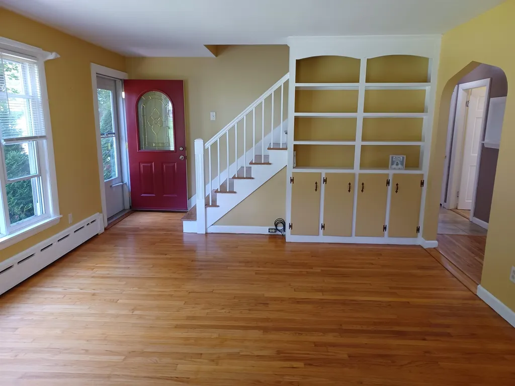 4 Daniel Street Somersworth NH 03878