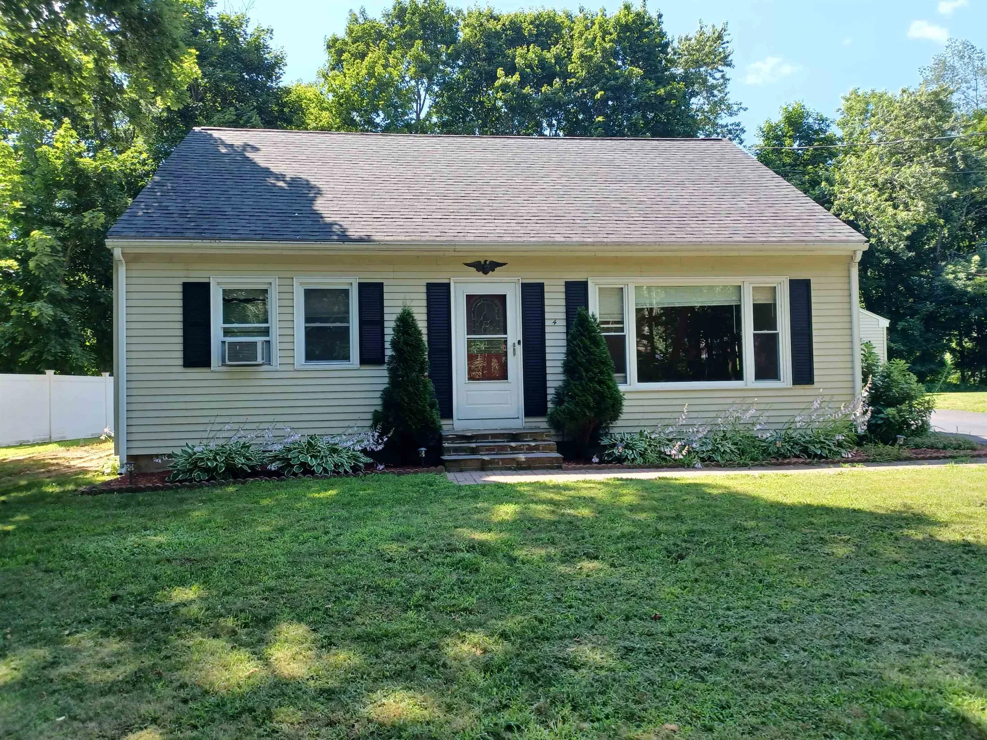4 Daniel Street Somersworth NH 03878