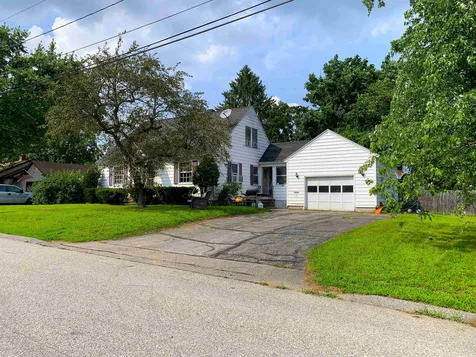 33 Nash Parkway Somersworth NH 03878