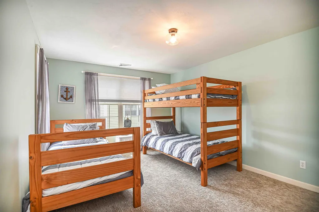 21 Chelmsford Street Seabrook NH 03874