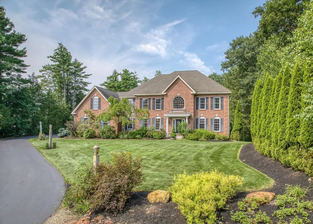 9 Esther Drive Bedford NH 03110