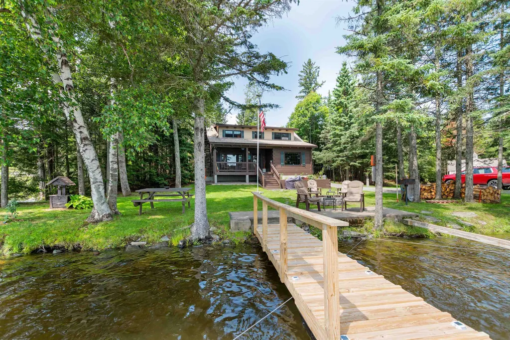 3262 North Main Street, Pittsburg NH Real Estate Listing MLS 4962236