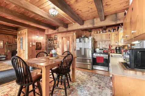 3262 North Main Street Pittsburg NH 03592