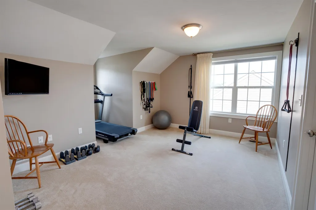 21 Brookview Road Windham NH 03087