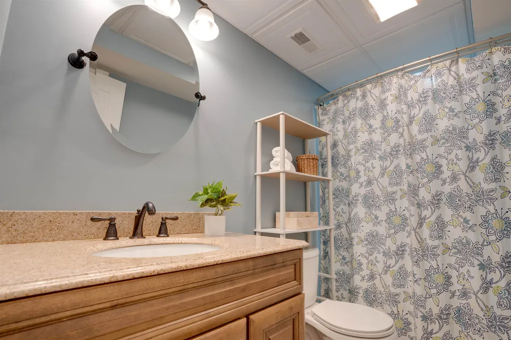 21 Brookview Road Windham NH 03087