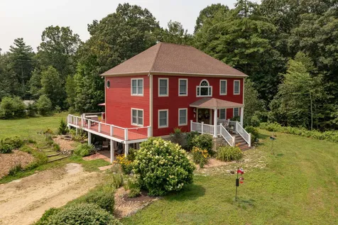 10 Hidden Valley Drive Dover NH 03820