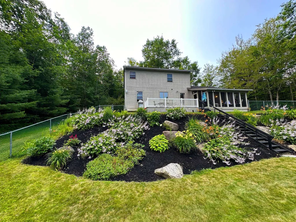 20 Timber Lane Lebanon NH 03766