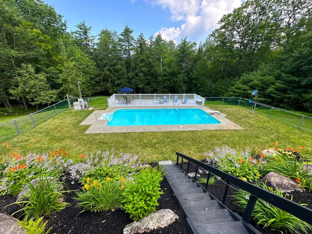 20 Timber Lane Lebanon NH 03766