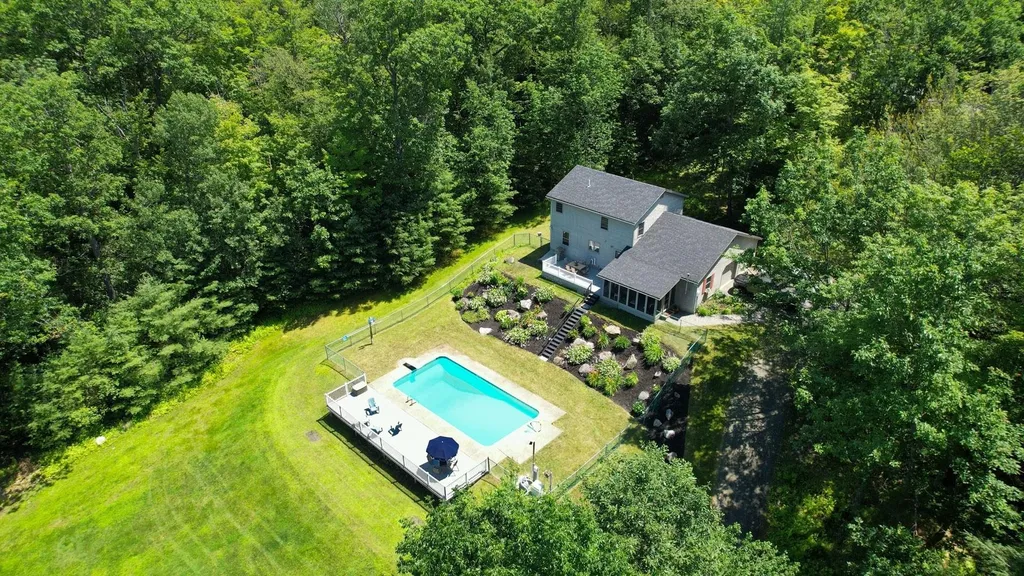20 Timber Lane Lebanon NH 03766