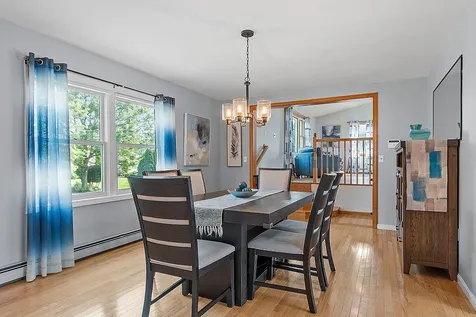 48 Elmwood Avenue Salem NH 03079