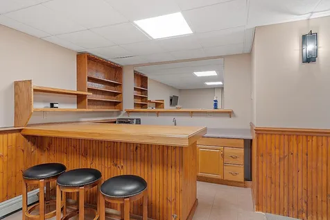 48 Elmwood Avenue Salem NH 03079