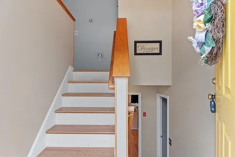 48 Elmwood Avenue Salem NH 03079
