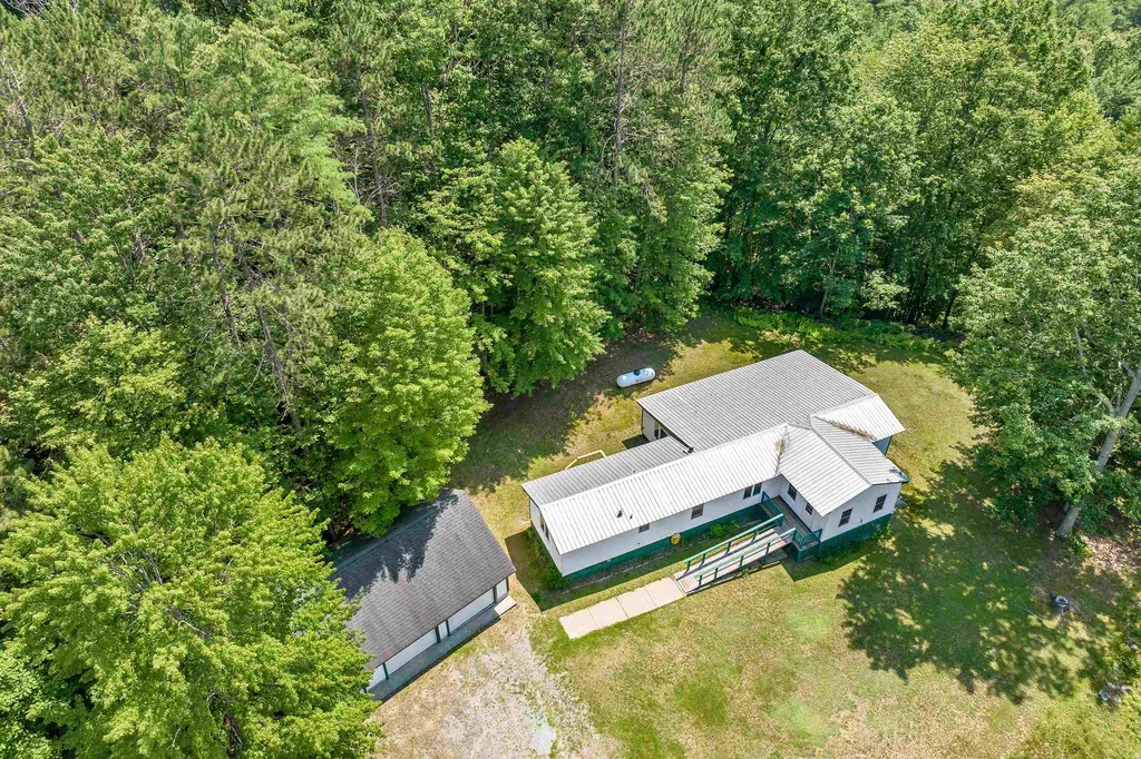 60 Pine Park Haverhill NH 03765