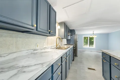 60 Pine Park Haverhill NH 03765