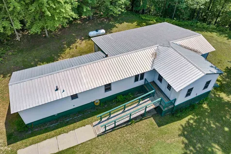 60 Pine Park Haverhill NH 03765