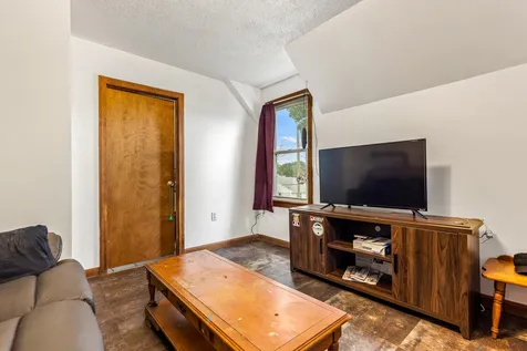 11 Cleveland Street Rochester NH 03867