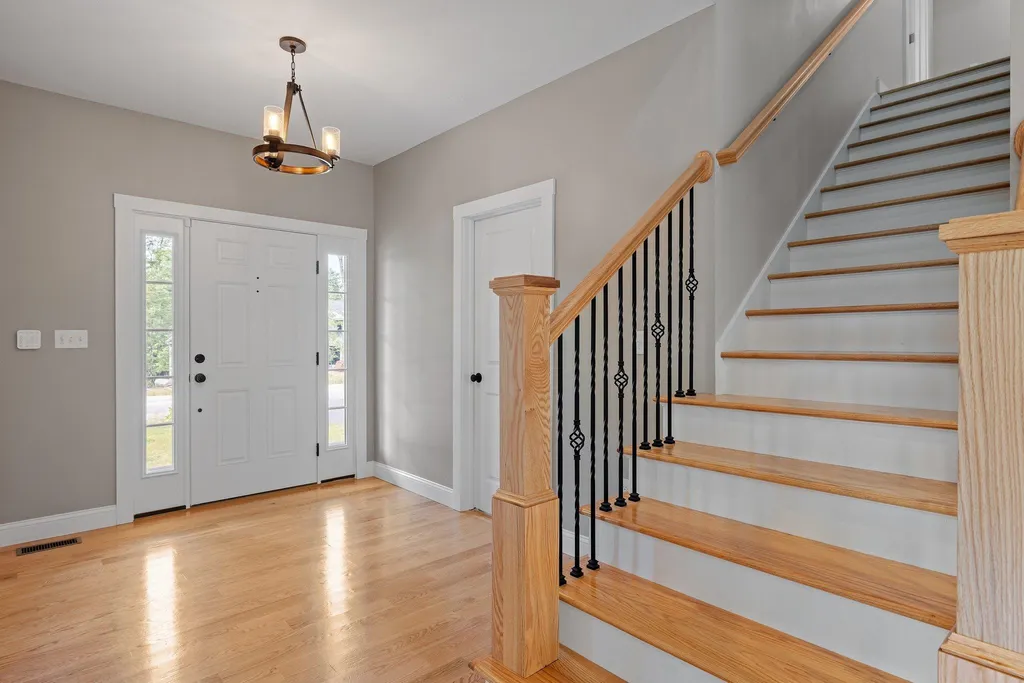 51 Lorden Road New Boston NH 03070