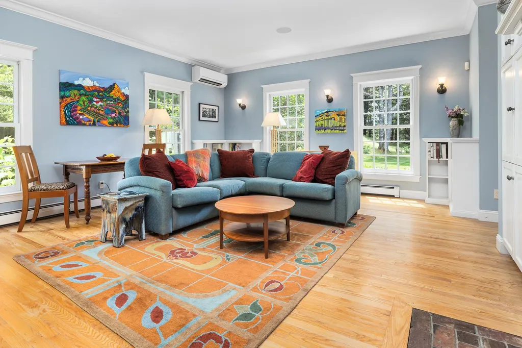2564 Stage Road Pomfret VT 05067