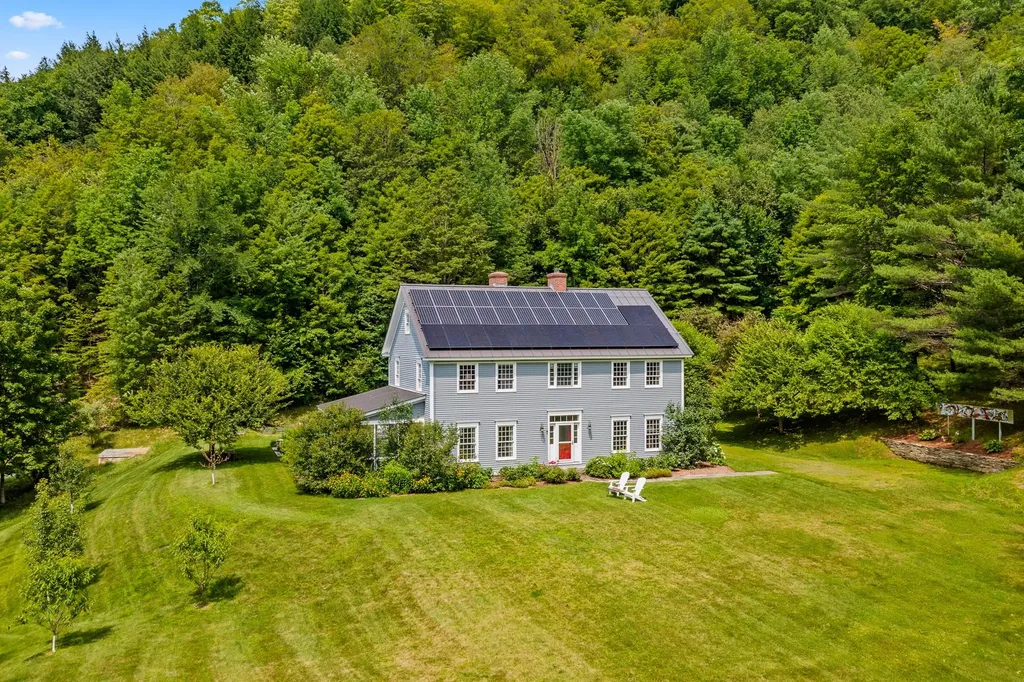2564 Stage Road Pomfret VT 05067