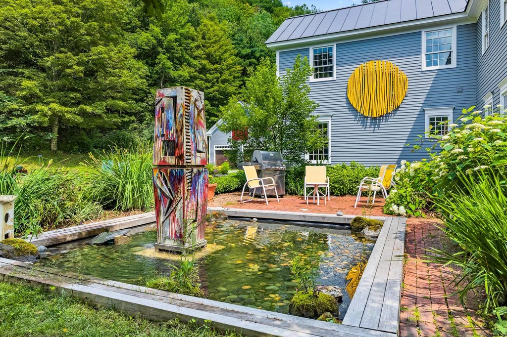 2564 Stage Road Pomfret VT 05067