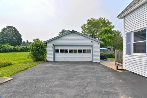 43 Granite Street Hooksett NH 03106