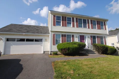 5 Normandy Way Nashua NH 03063