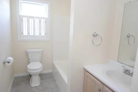 5 Normandy Way Nashua NH 03063