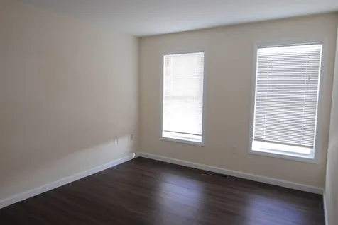 5 Normandy Way Nashua NH 03063