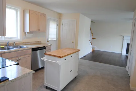 5 Normandy Way Nashua NH 03063