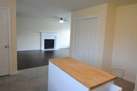 5 Normandy Way Nashua NH 03063