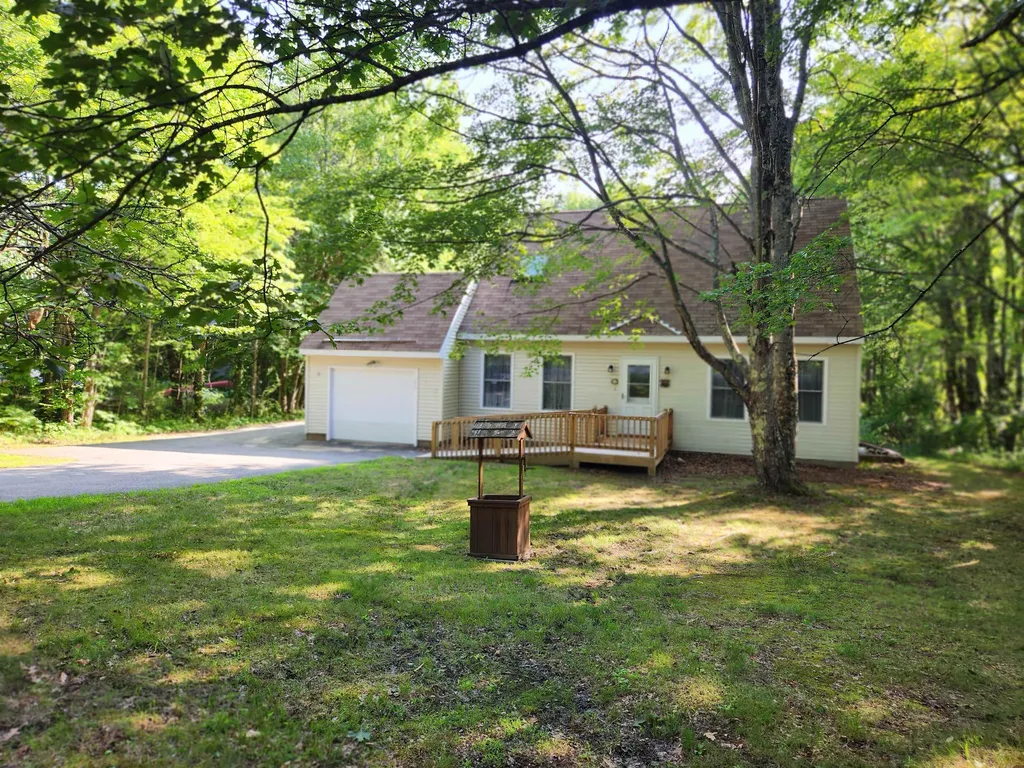 86 Redding Lane Moultonborough NH 03254
