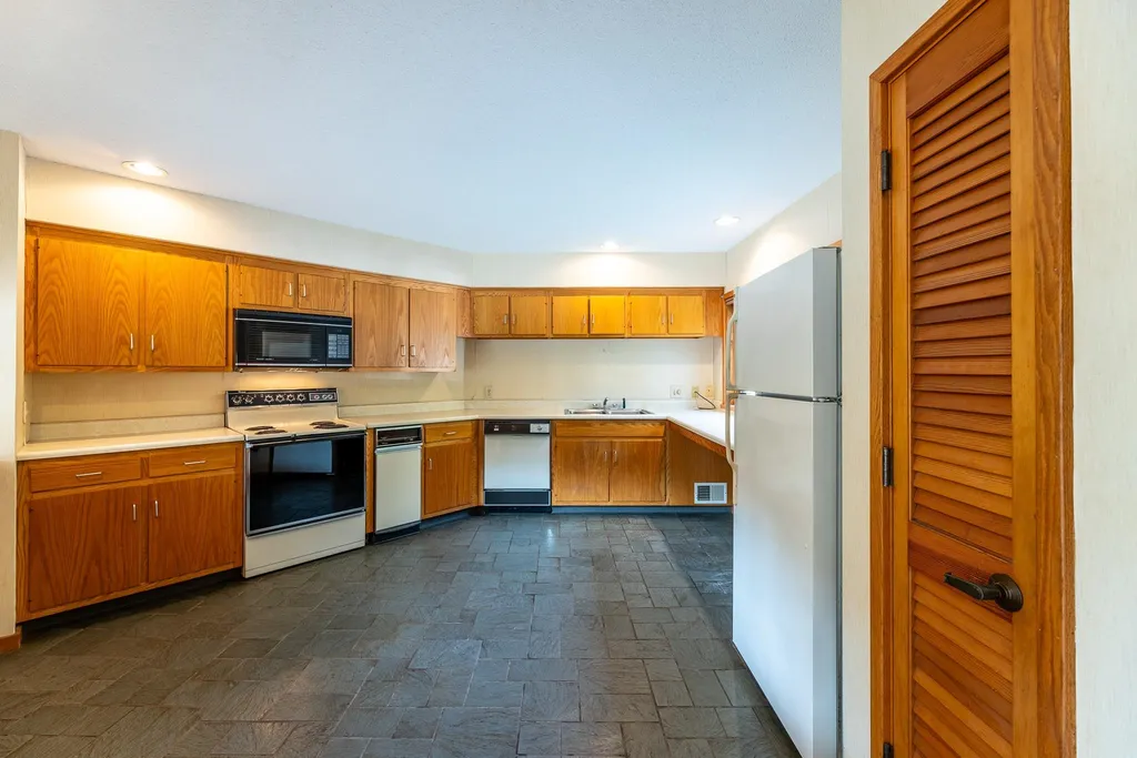 4 Berrill Farms Lane Hanover NH 03755