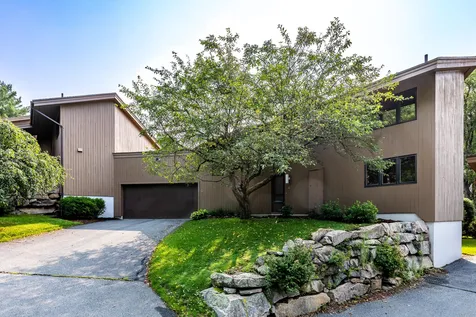 4 Berrill Farms Lane Hanover NH 03755