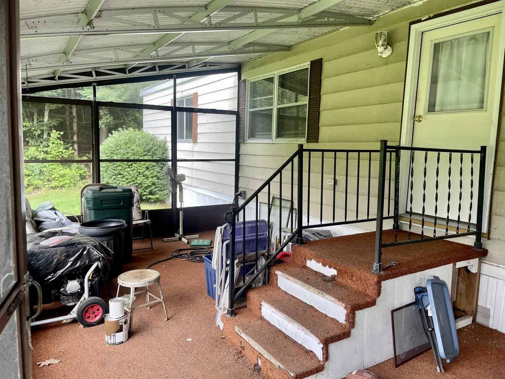 62 Brandon Place Claremont NH 03743