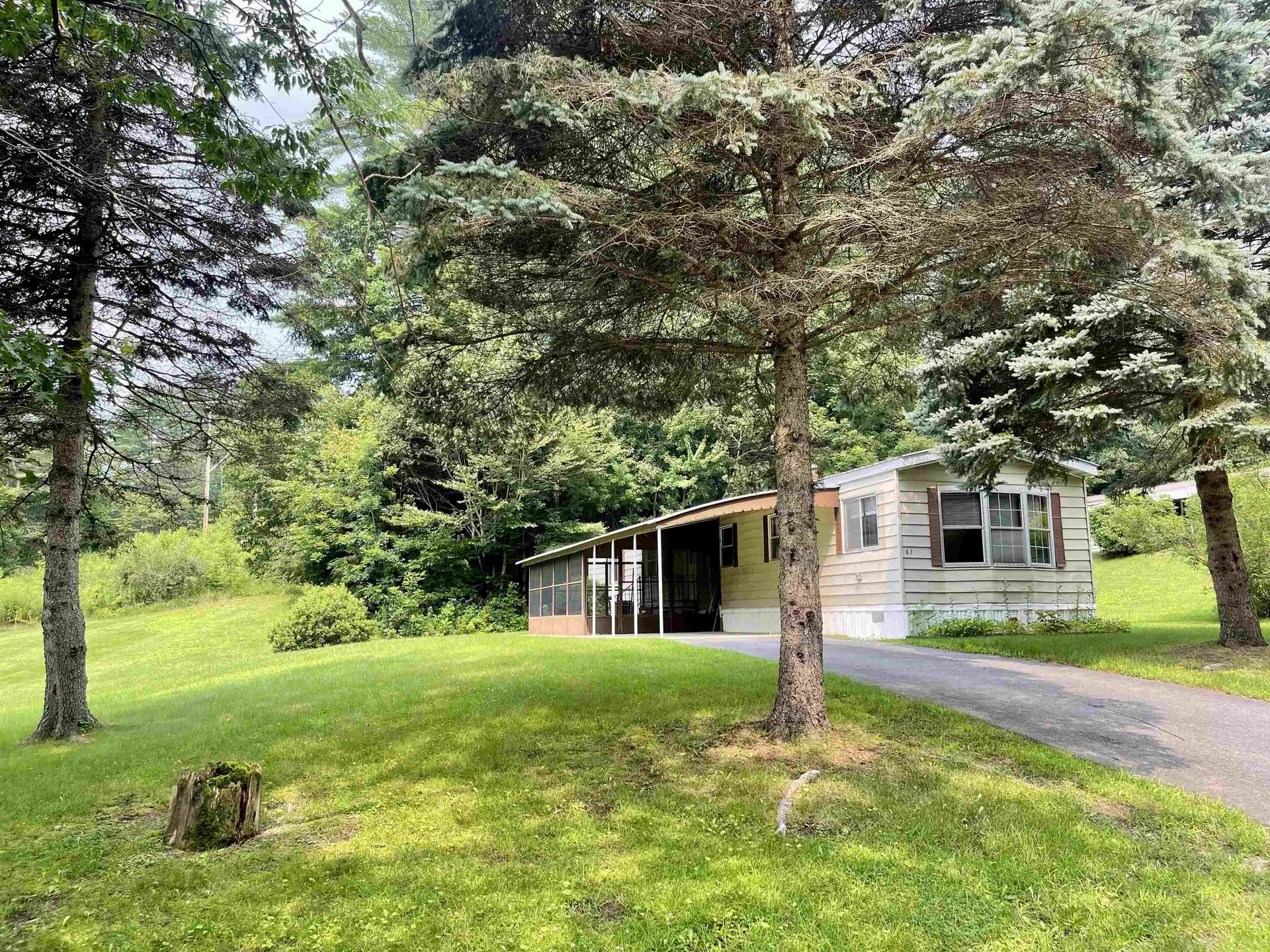 62 Brandon Place Claremont NH 03743