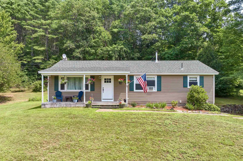 55 New Hampton Road Franklin NH 03235