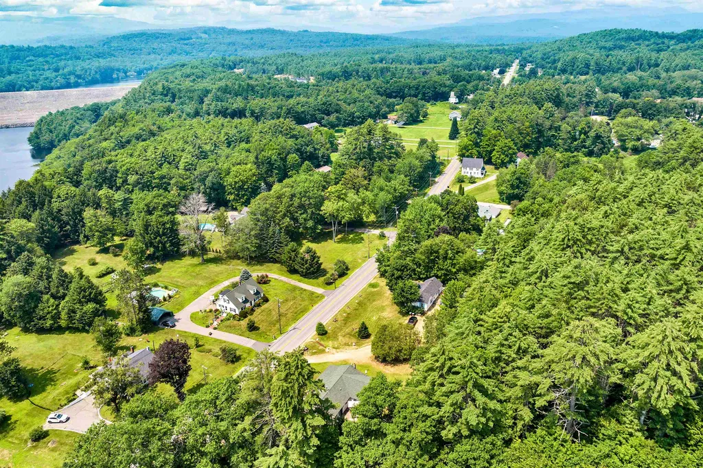 55 New Hampton Road Franklin NH 03235