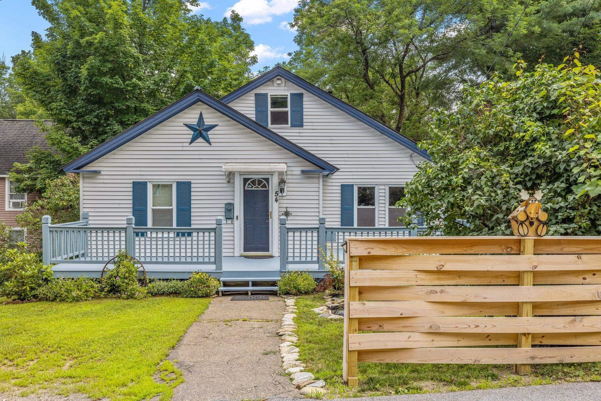 54 Spring Street Bristol NH 03222