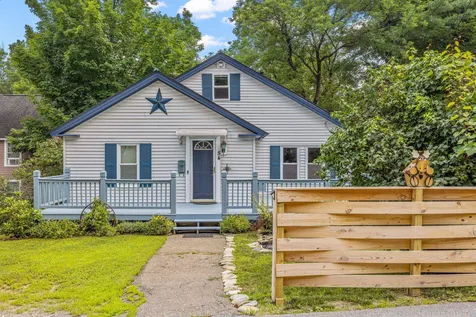 54 Spring Street Bristol NH 03222