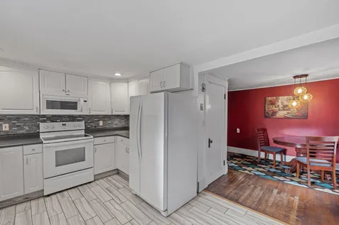 54 Spring Street Bristol NH 03222
