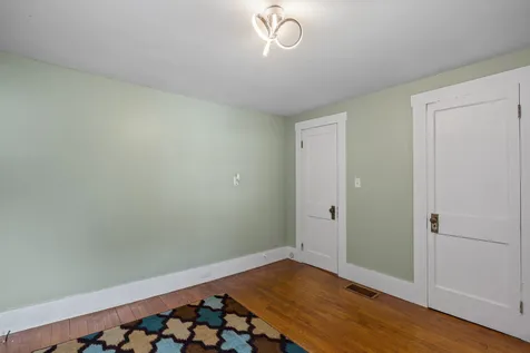 54 Spring Street Bristol NH 03222