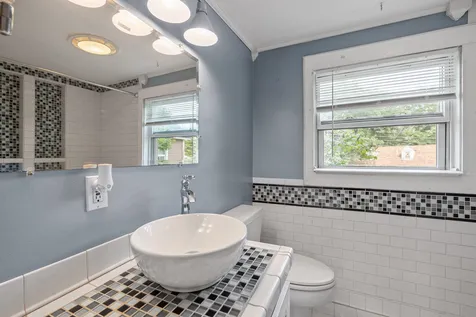 54 Spring Street Bristol NH 03222