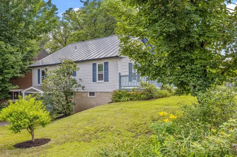 54 Spring Street Bristol NH 03222