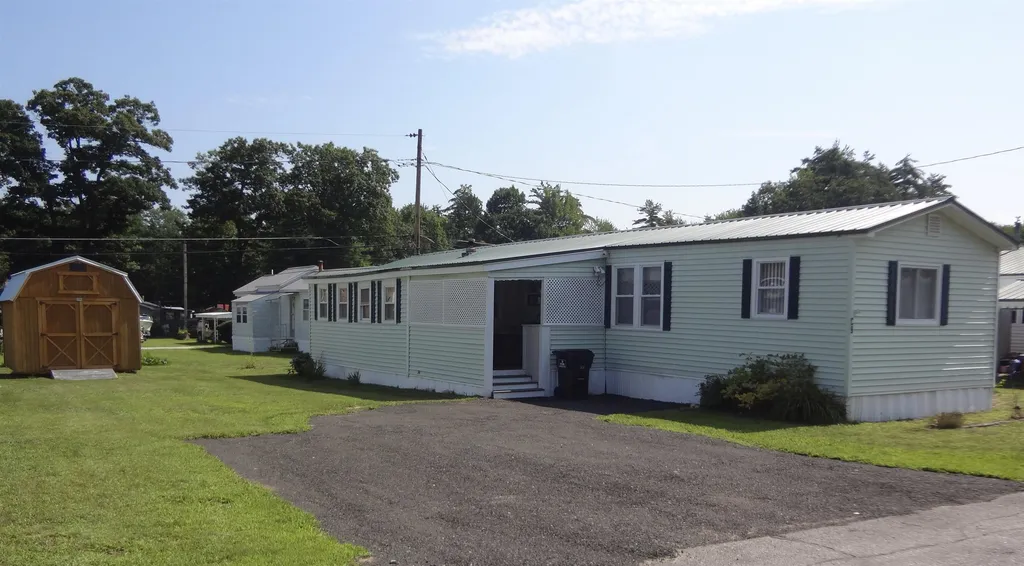 303 Old Lake Shore Road Gilford NH 03249