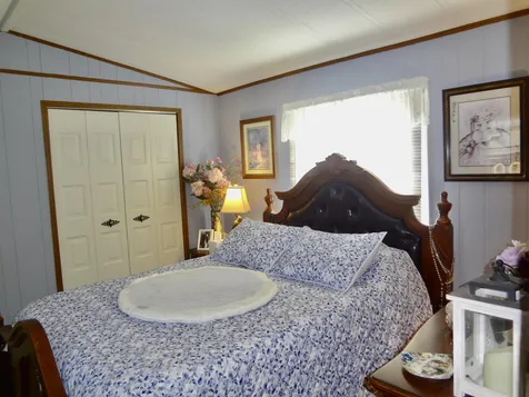 303 Old Lake Shore Road Gilford NH 03249