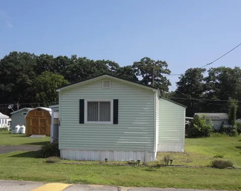 303 Old Lake Shore Road Gilford NH 03249